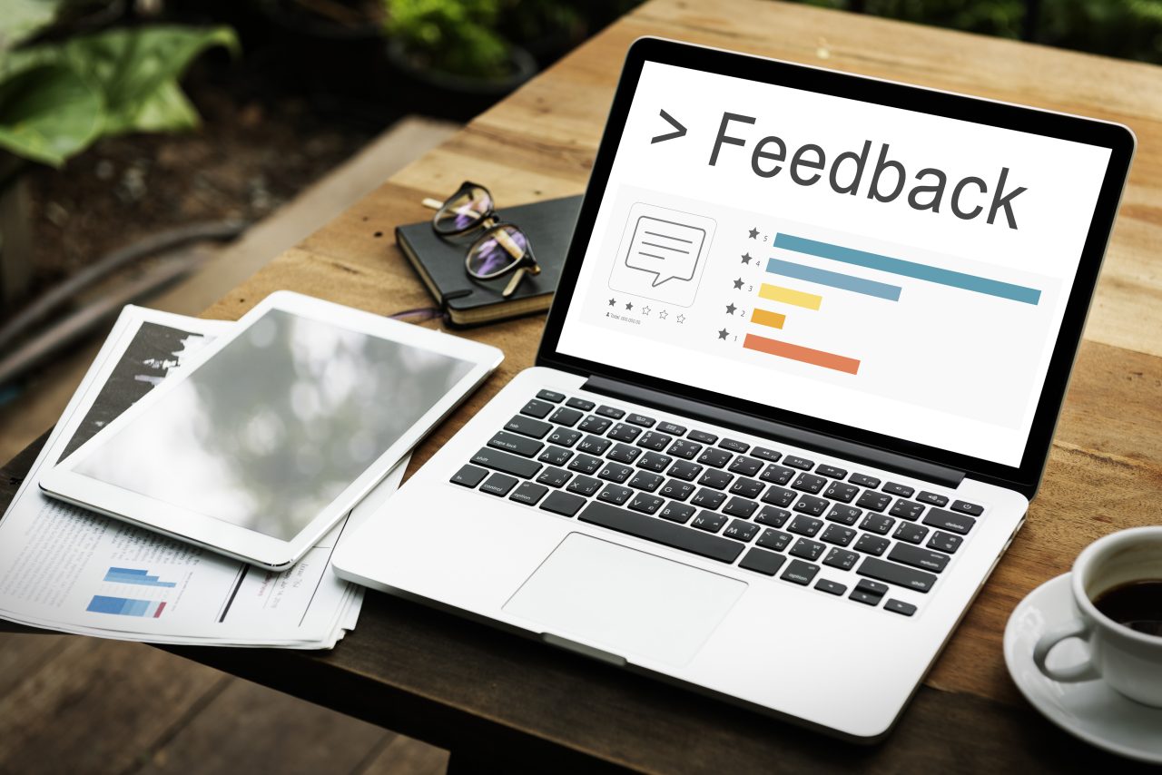 Customer feedback survey on laptop